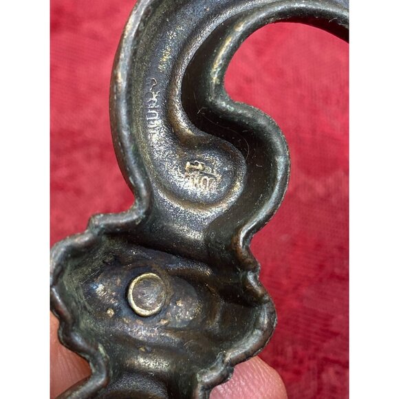 Elegant Vintage Black Cast Iron Drawer Pulls With Ornate Design - Set Of 5 - Picture 9 of 10